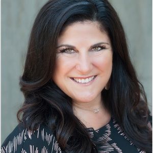 Meet your Posher, Eileen